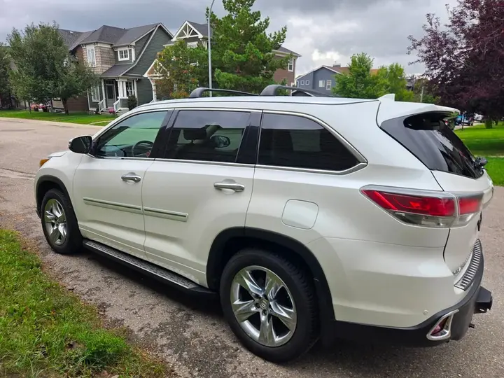 Toyota Highlander 2015 photo 4