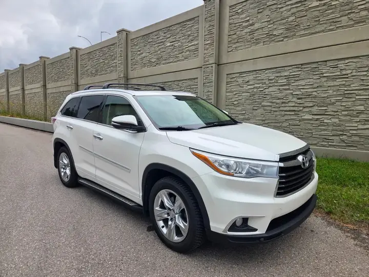 Toyota Highlander 2015 photo 3