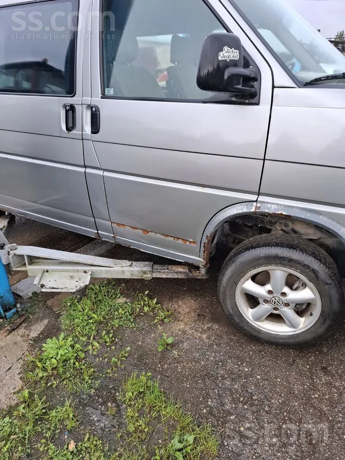 Volkswagen T4 1994 photo 3