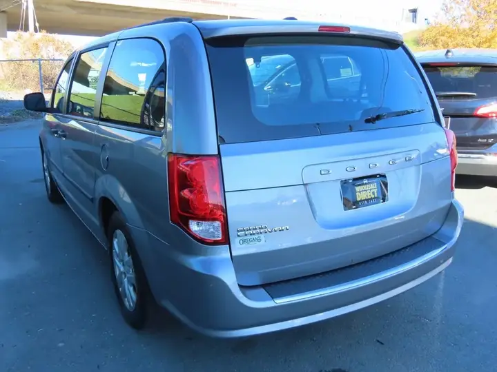 Dodge Grand Caravan 2017 photo 4