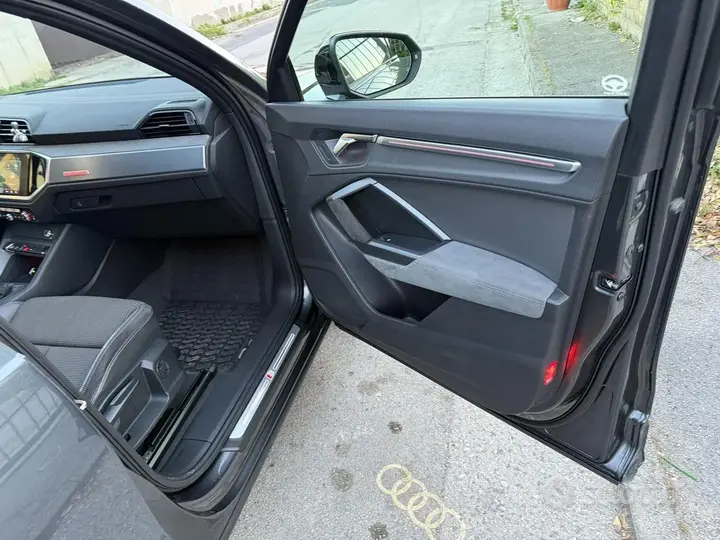 Audi Q3 2020 photo 4