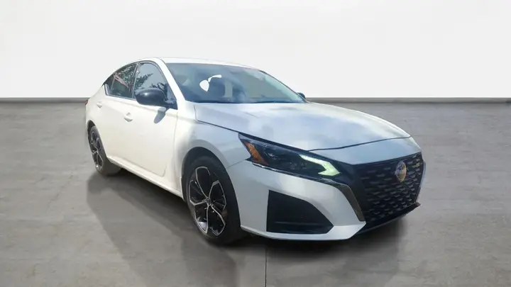 Nissan Altima 2025 photo 2