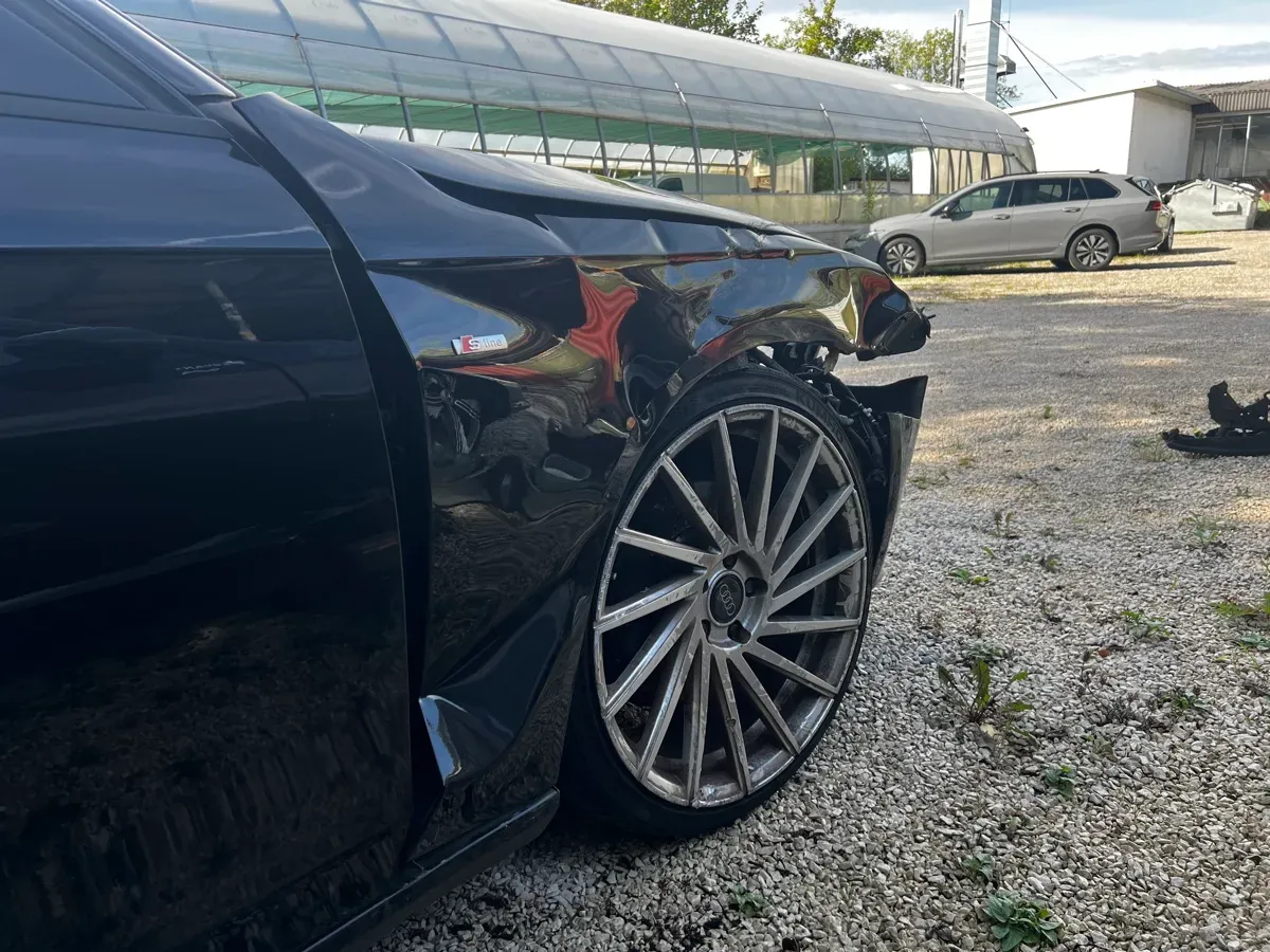 Audi A4 2008 photo 2