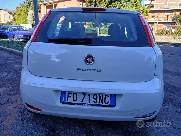 Fiat Punto 2016 photo 3