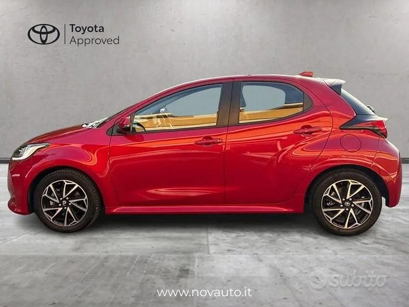 Toyota Yaris 2022 photo 2