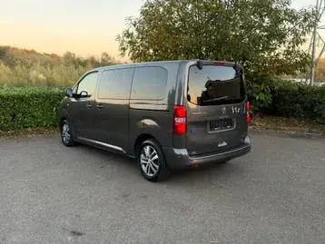 Peugeot Traveller 2020 photo 3
