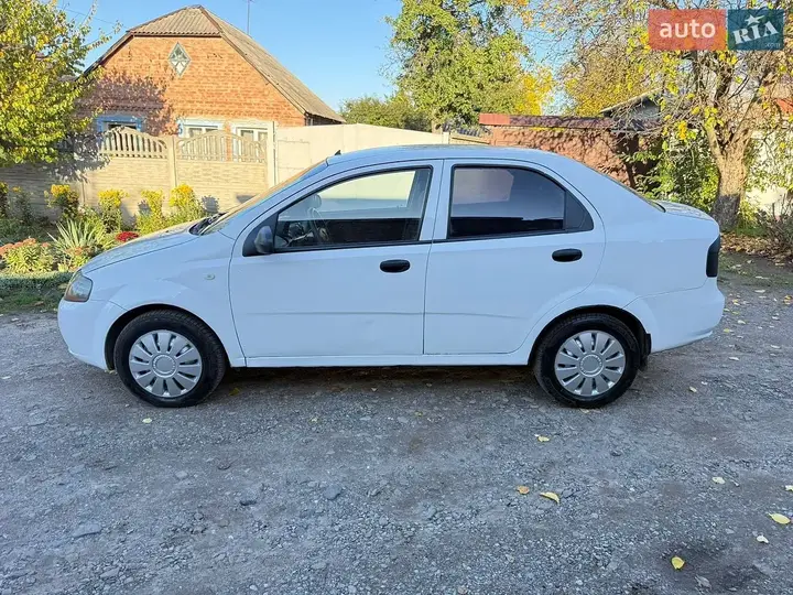 Chevrolet Aveo 2005 photo 3