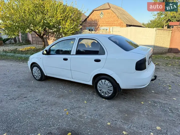 Chevrolet Aveo 2005 photo 4
