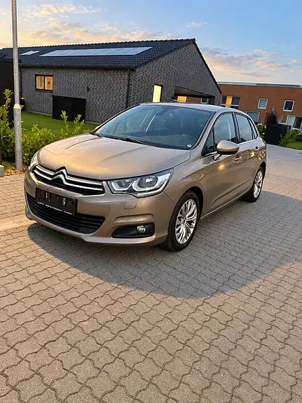 Citroen C4 2016 photo 2