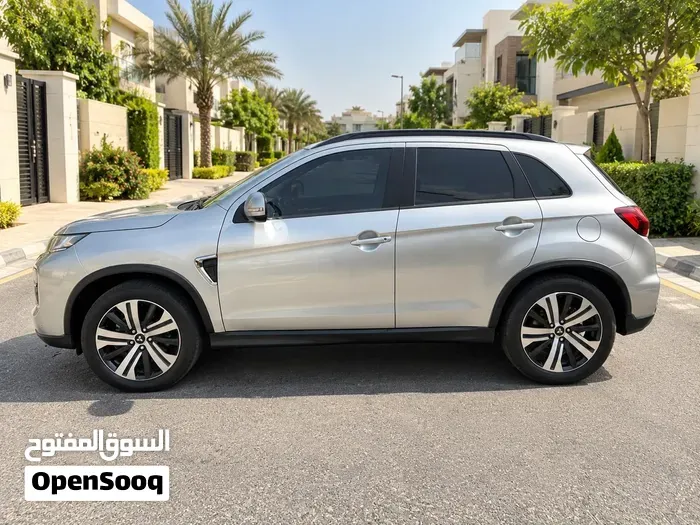 Mitsubishi Asx 2023 photo 2