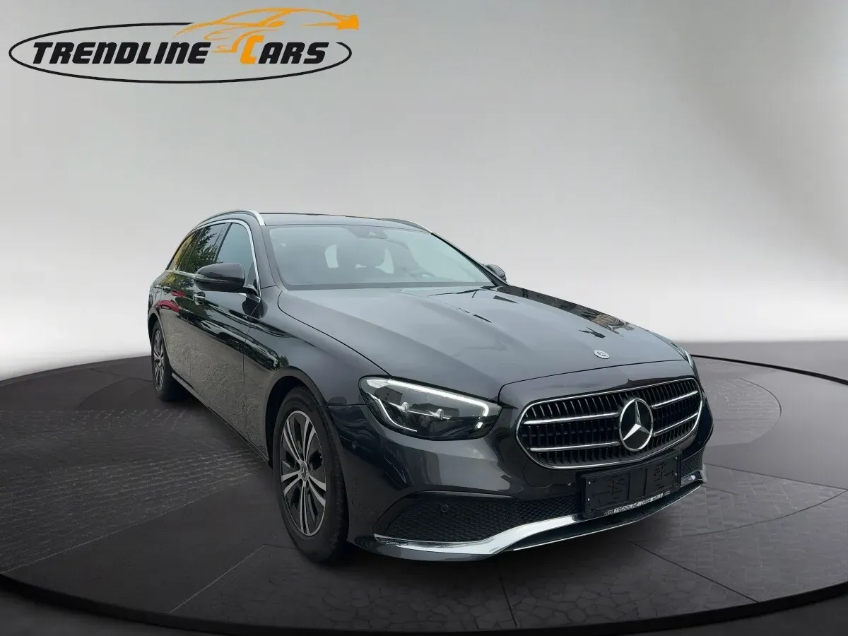 Mercedes-Benz E-Class 2022 photo 3
