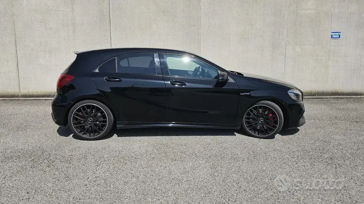 Mercedes-Benz A45 2016 photo 2