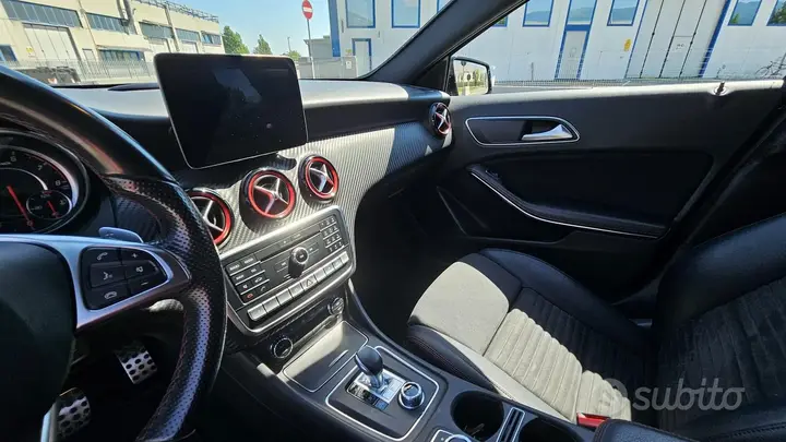 Mercedes-Benz A45 2016 photo 5