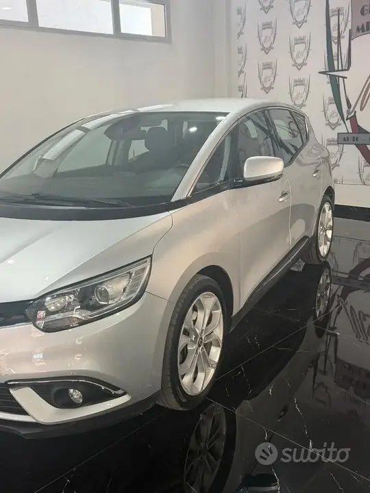 Renault Scenic 2017 photo 2