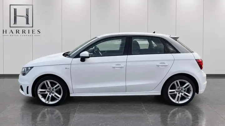 Audi A1 2014 photo 5