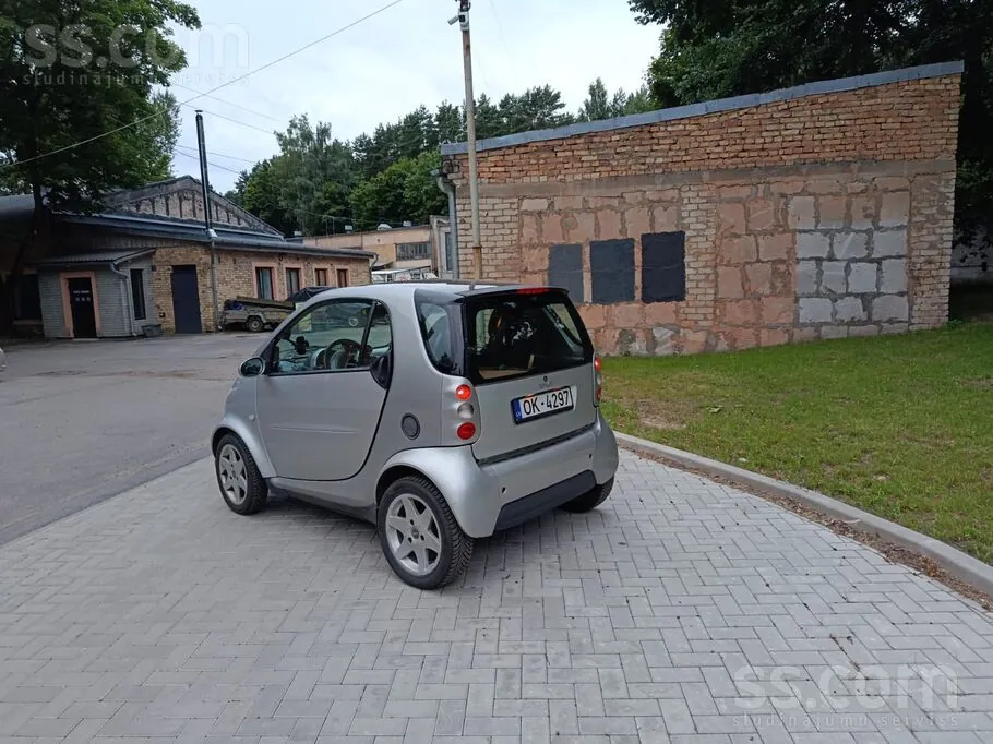 Smart Fortwo 2001 photo 3