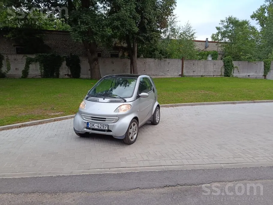 Smart Fortwo 2001 photo 4