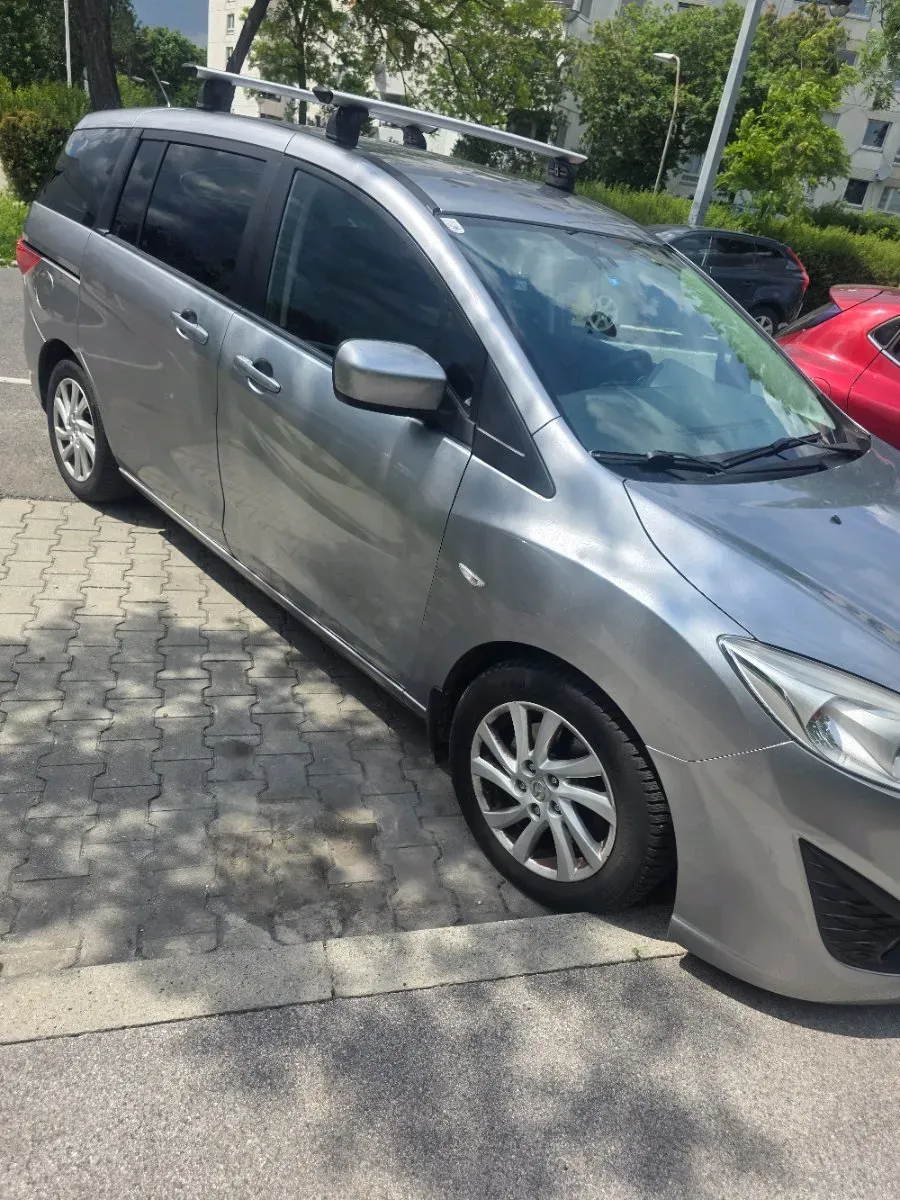Mazda Mazda5