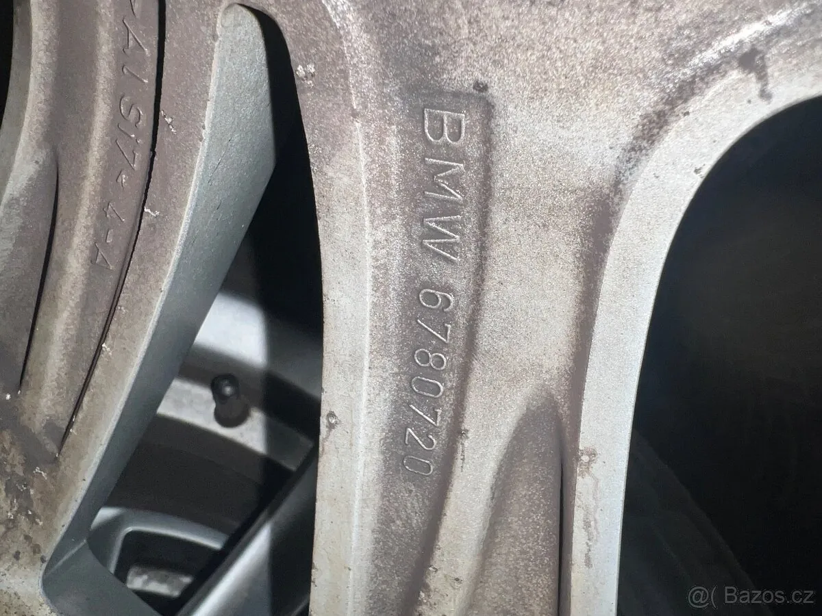 BMW I photo 2
