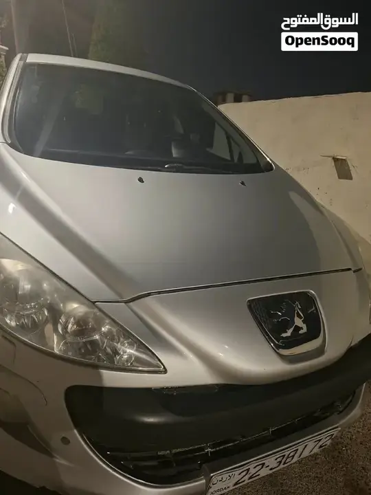 Peugeot 308 2011 photo 2