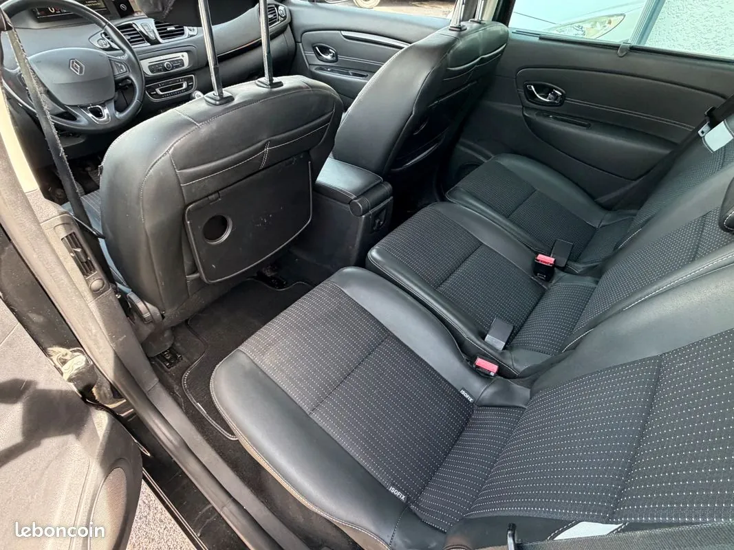 Renault Scenic 2015 photo 5