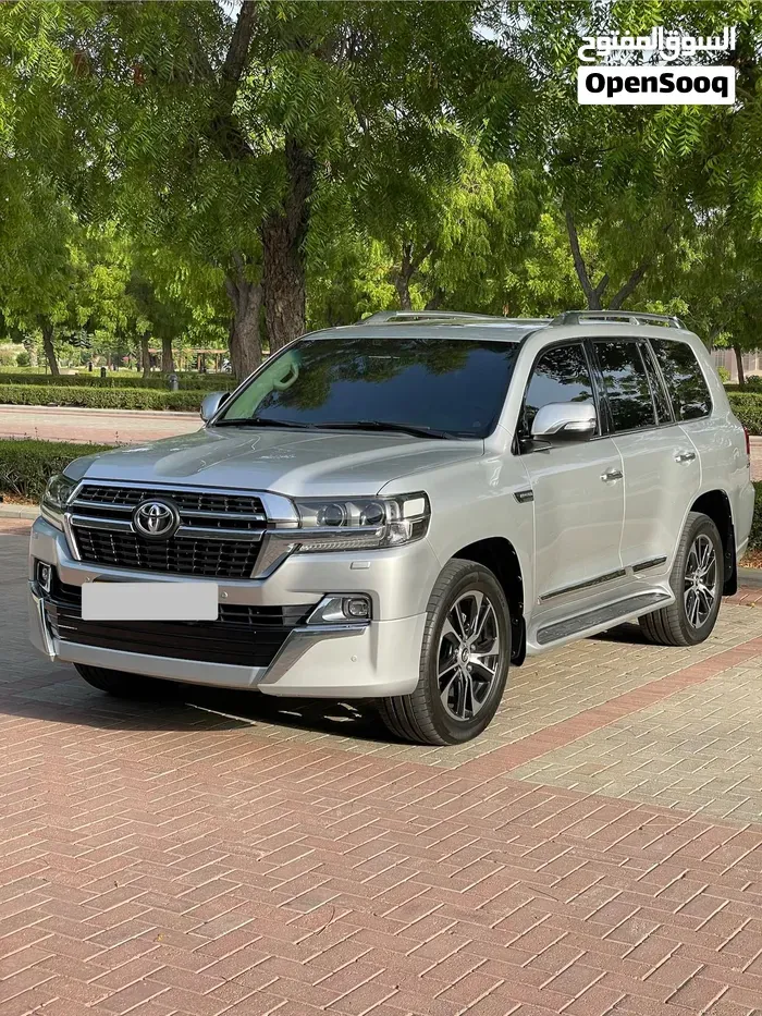 Toyota Land Cruiser 2021 photo 3