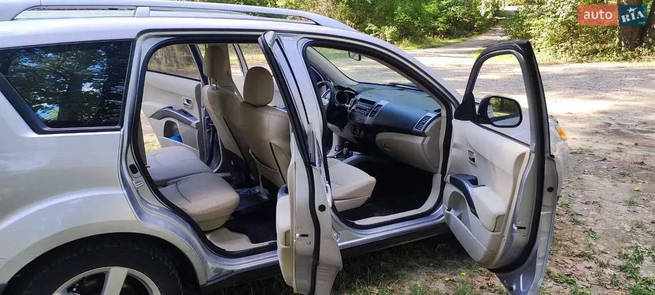 Mitsubishi Outlander 2007 photo 4