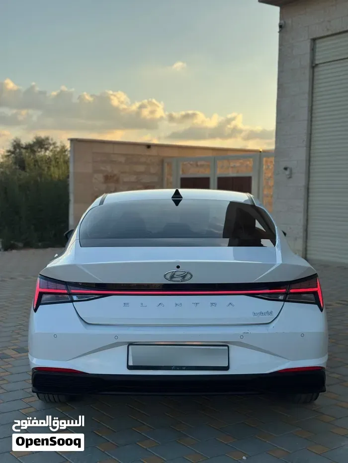 Hyundai Elantra 2023 photo 4