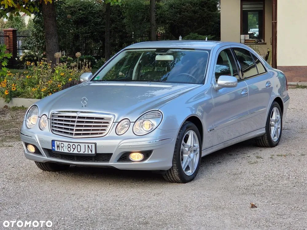 Mercedes-Benz E-Class 2007 photo 2