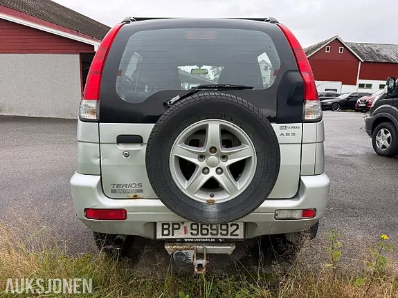 Daihatsu Terios 2004 photo 4