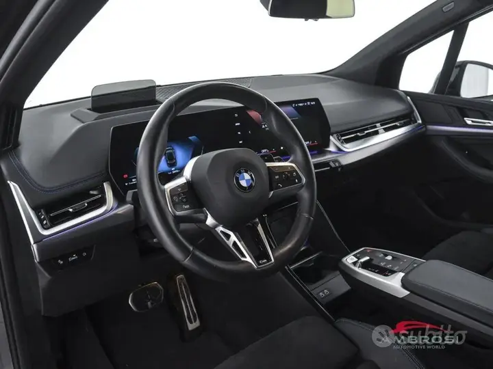 BMW 218I 2025 photo 2