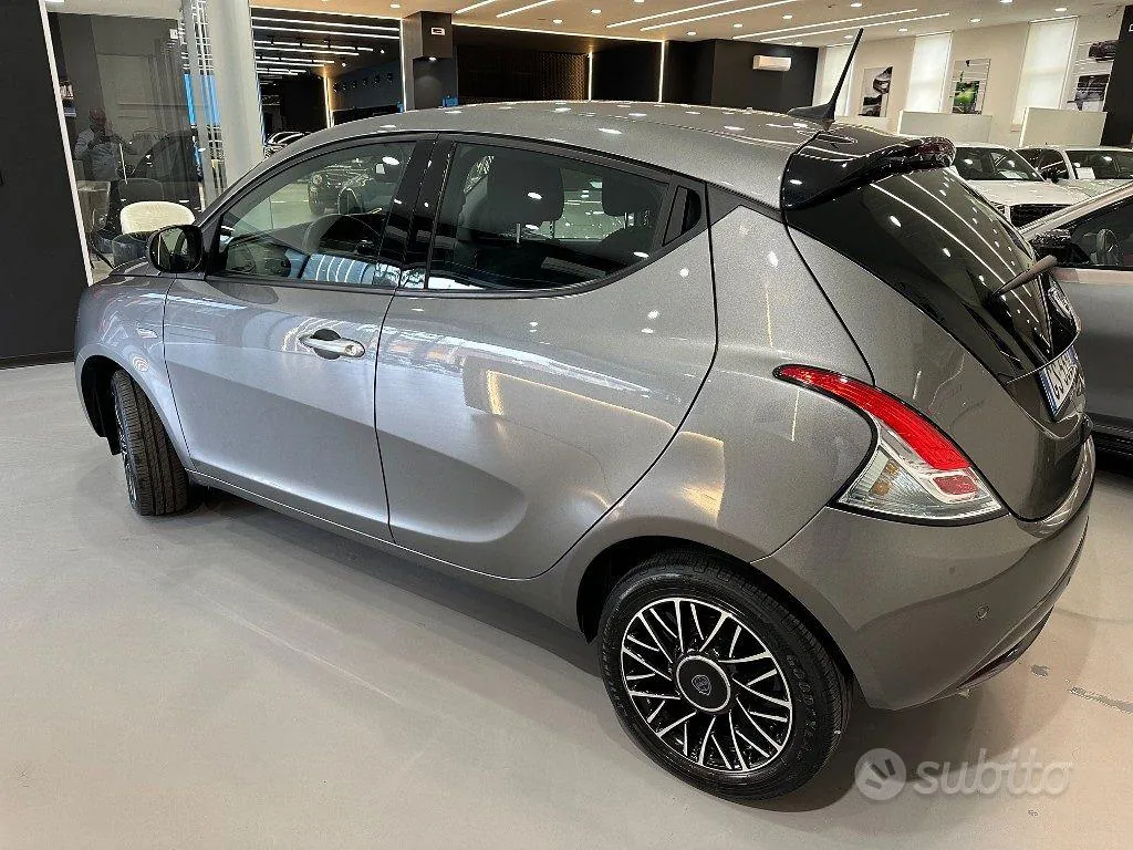 Lancia Ypsilon 2024 photo 5