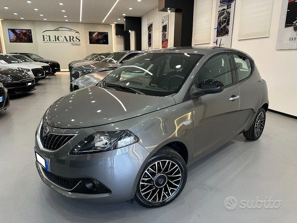 Lancia Ypsilon 2024 photo 2