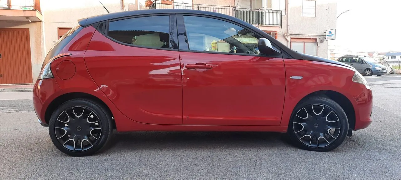 Lancia Ypsilon 2014 photo 3