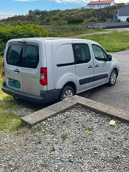Citroen Berlingo 2011 photo 3
