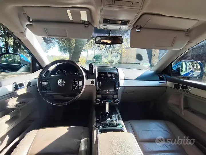 Volkswagen Touareg 2009 photo 2