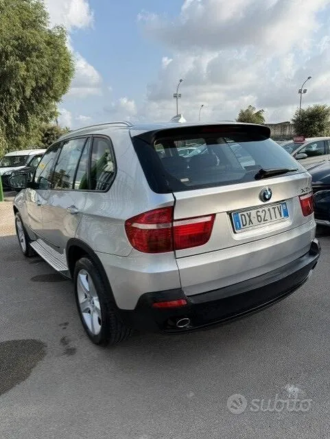BMW X5 2009 photo 2