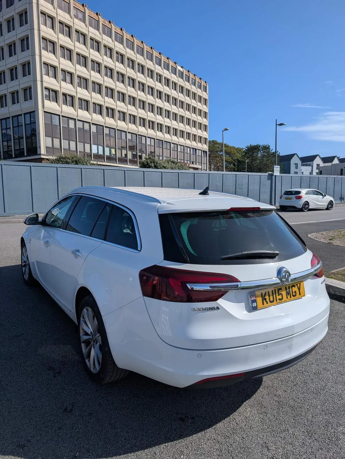 Vauxhall Insignia 2015 photo 4