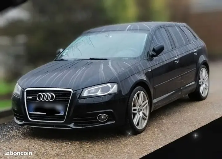 Audi A3 2011 photo 2