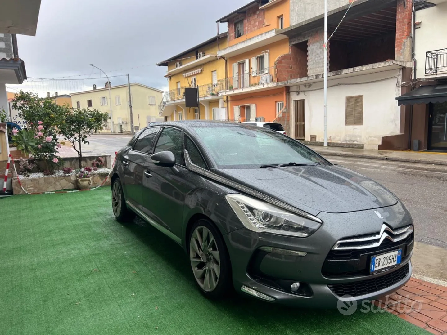 DS Automobiles Ds5 2012 photo 2