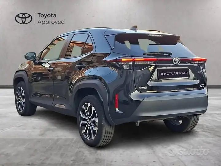 Toyota Yaris Cross 2024 photo 2