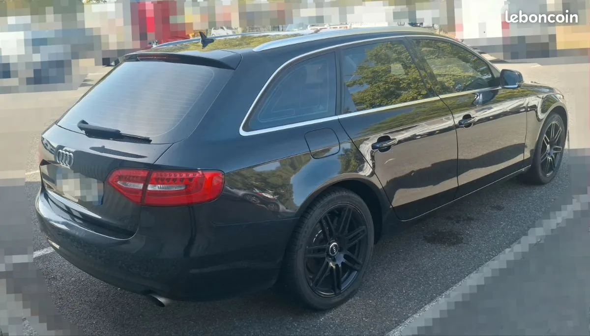 Audi A4 2012 photo 2