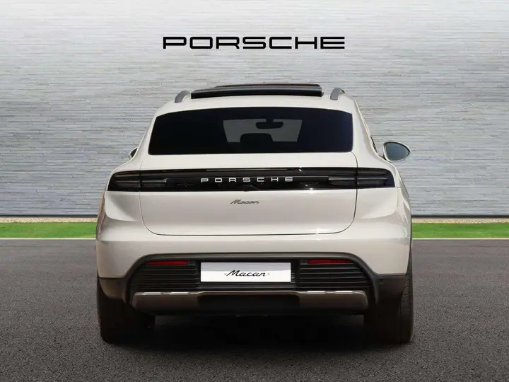Porsche Macan 2026 photo 4