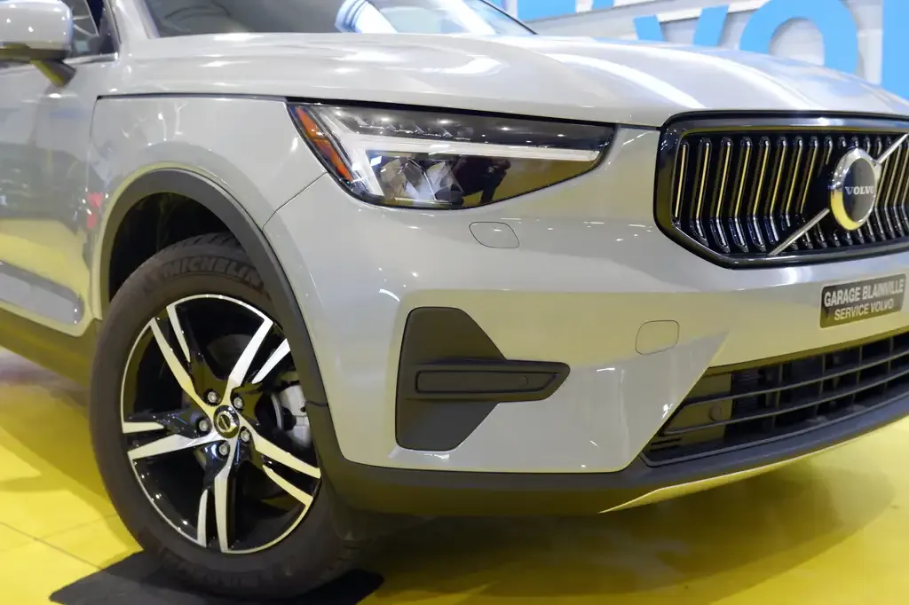 Volvo Xc40 2025 photo 3