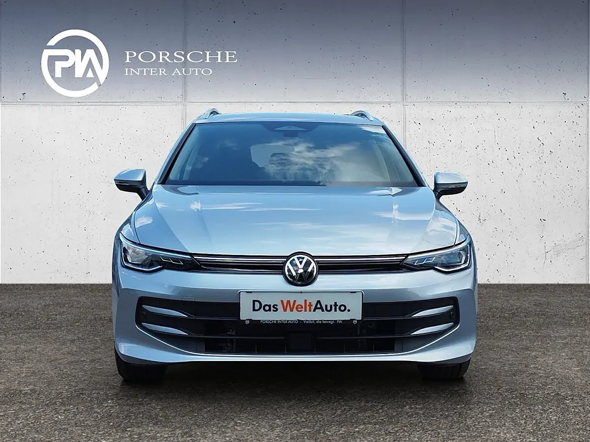 Volkswagen Golf 2026 photo 2