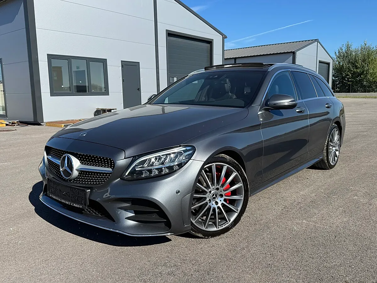Mercedes-Benz C-Class 2018 photo 2