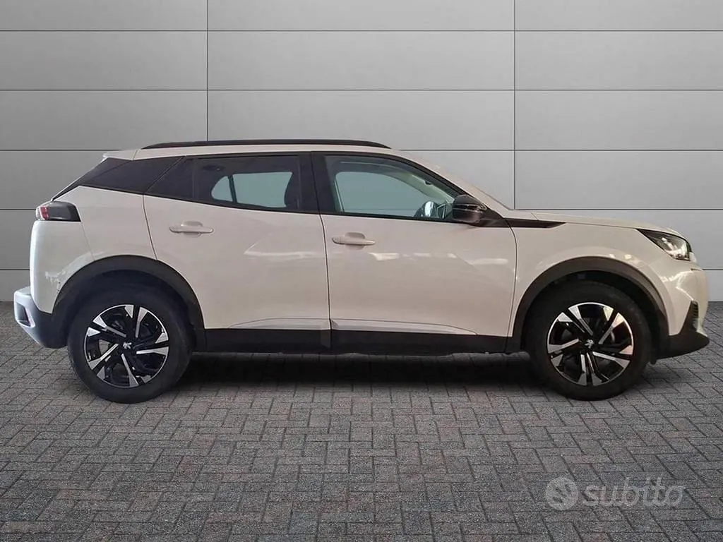 Peugeot 2008 2022 photo 3