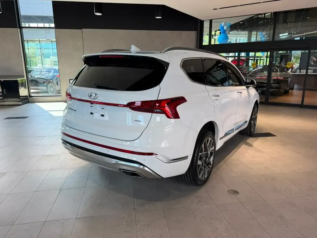 Hyundai Santa Fe 2023 photo 5