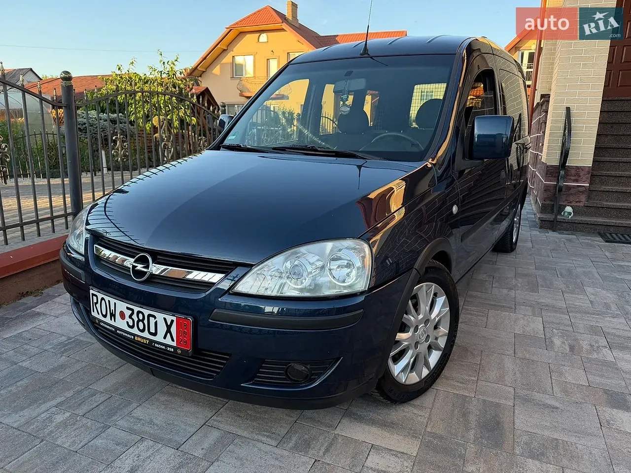 Opel Combo 2010 photo 4