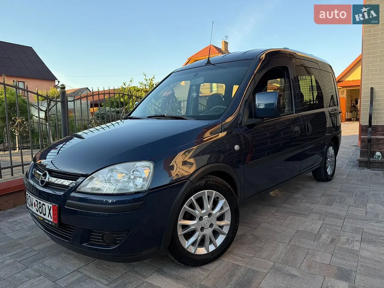 Opel Combo 2010 photo 5
